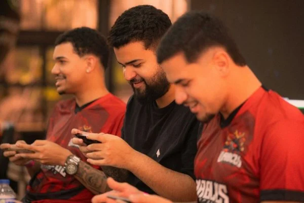 mobile gaming team